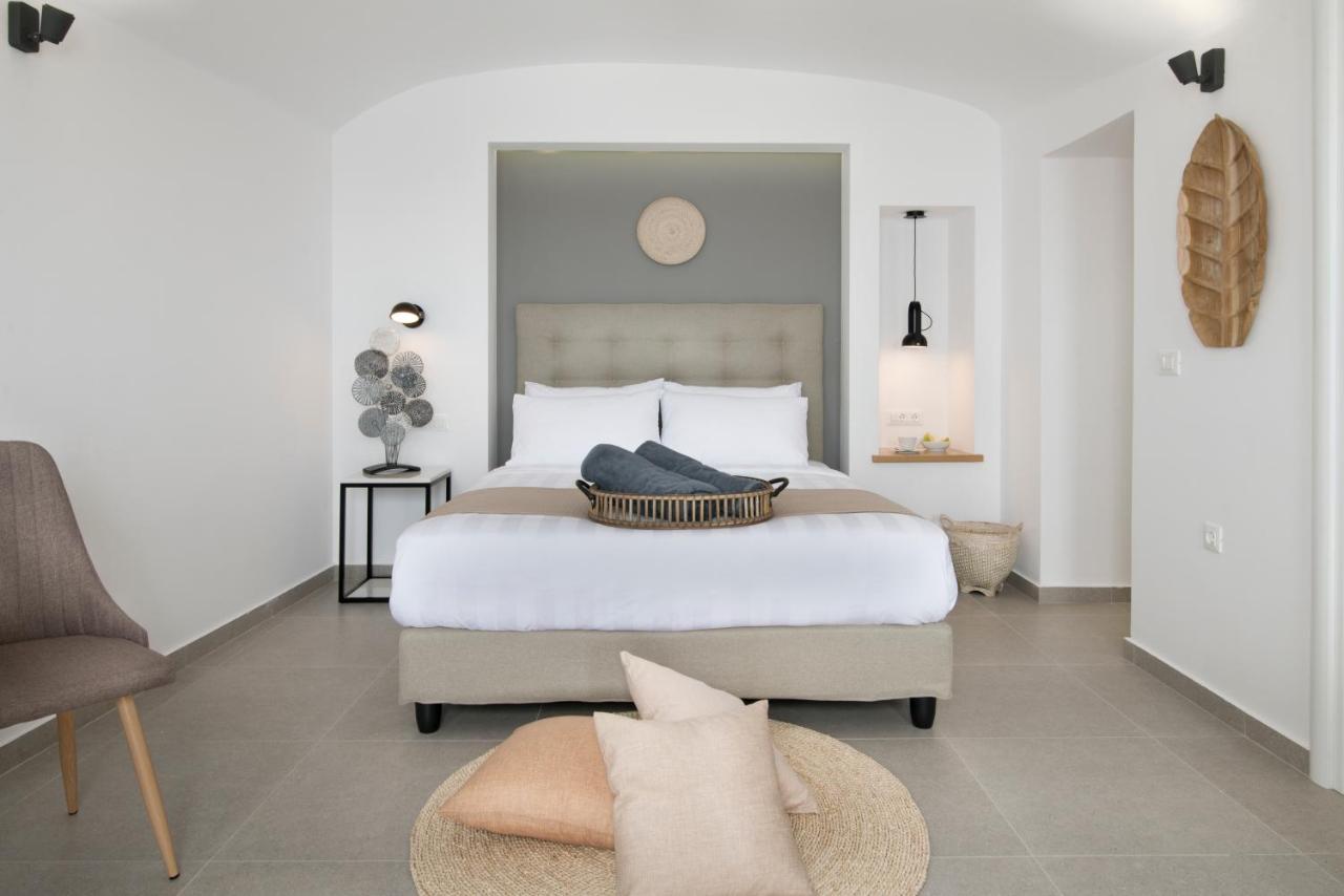 Symphony Suites Santorini Pýrgos Exteriör bild