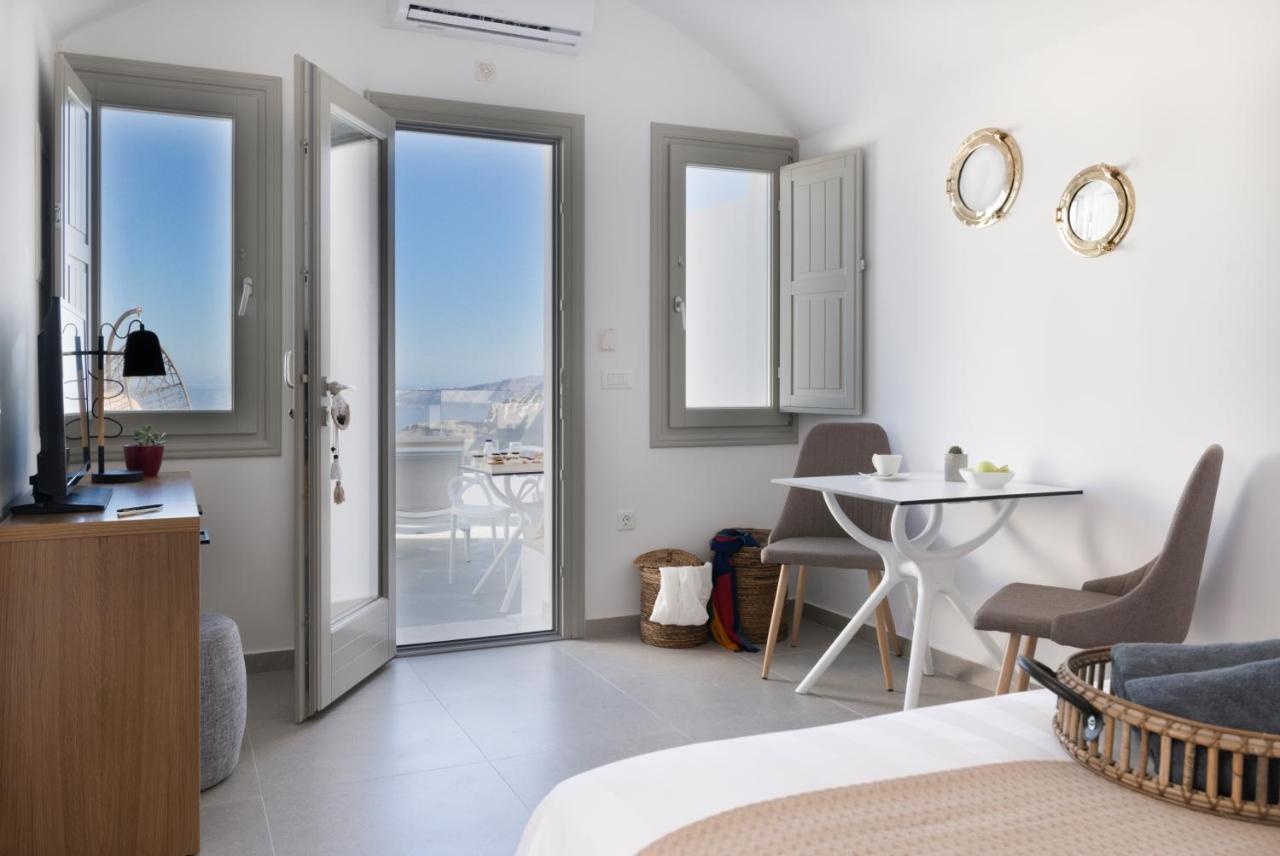 Symphony Suites Santorini Pýrgos Exteriör bild