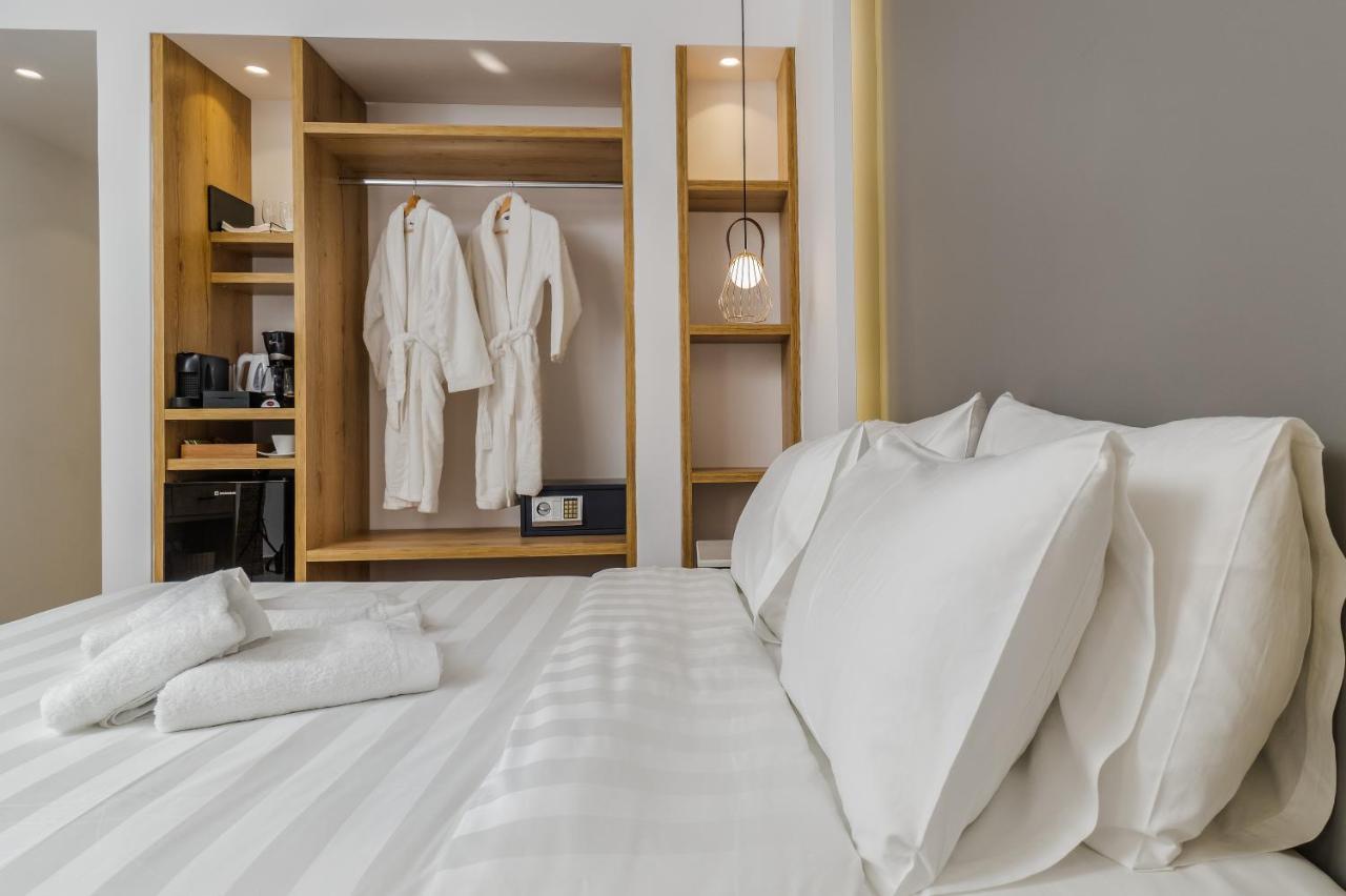 Symphony Suites Santorini Pýrgos Exteriör bild