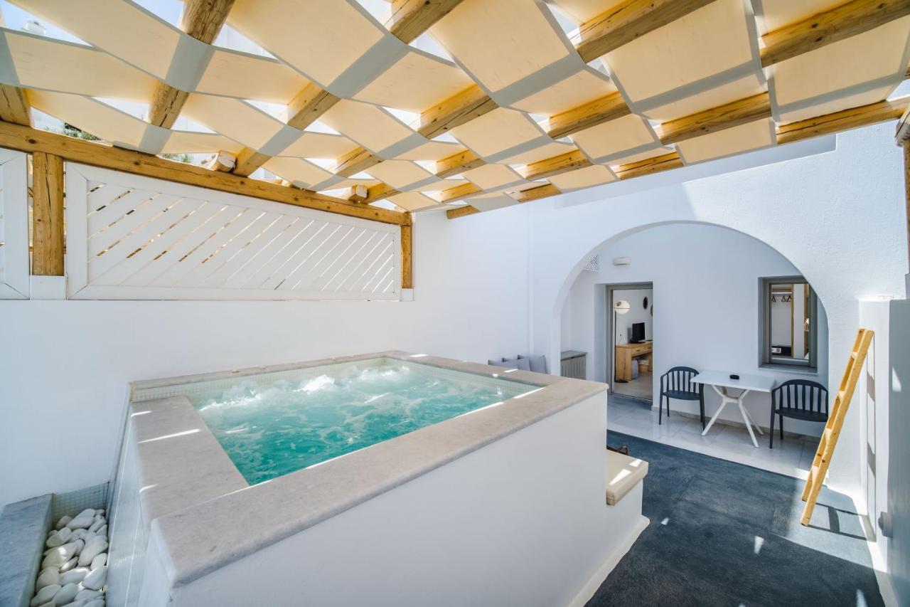Symphony Suites Santorini Pýrgos Exteriör bild
